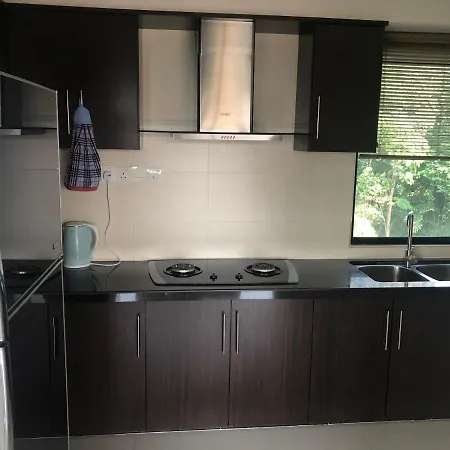Beach Resort 7 Home Stay Sri Sayang Apartment Batu Ferringhi 3Bedroom Exterior photo